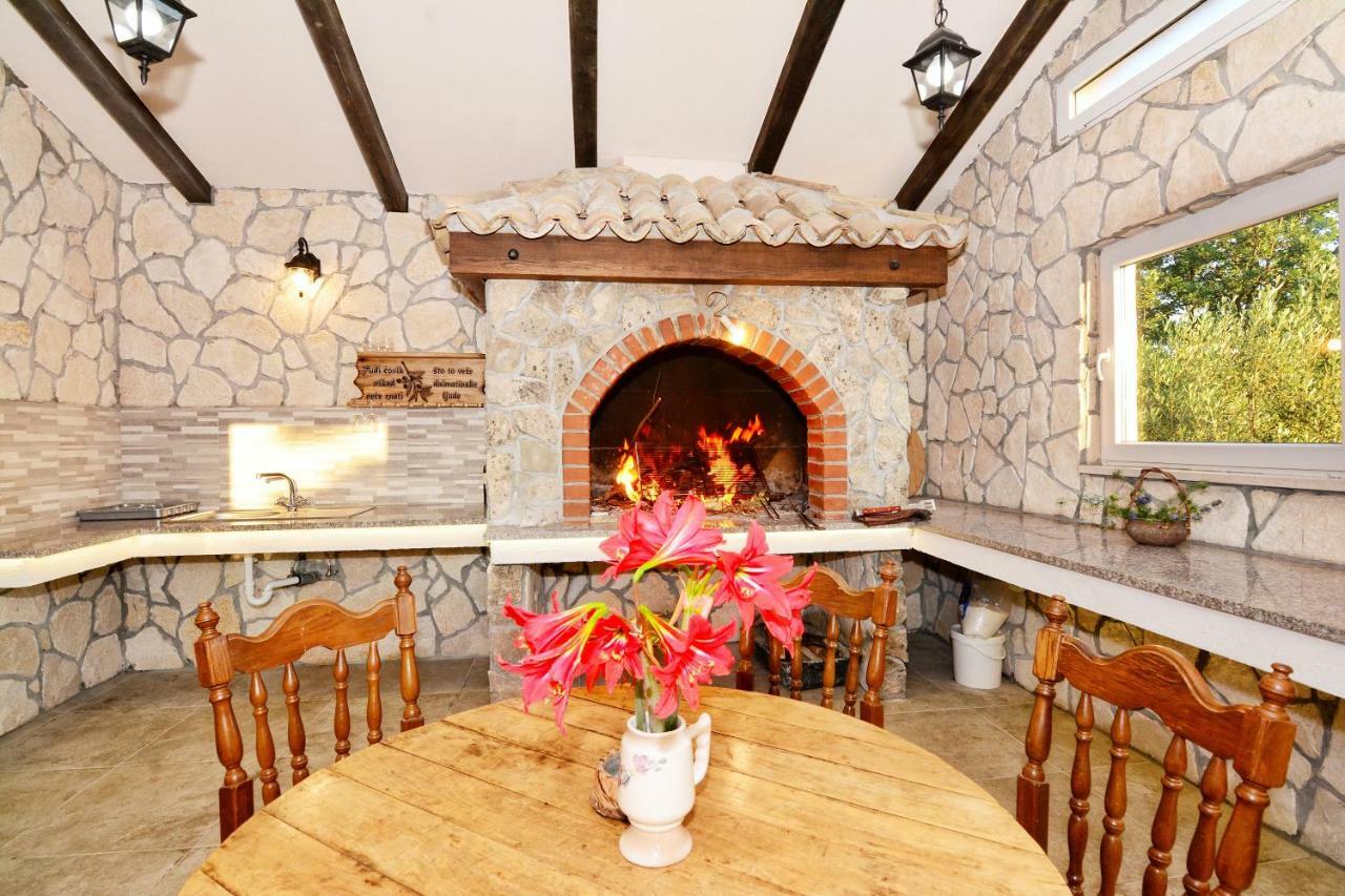 Villa Stone House Vodice Exterior foto